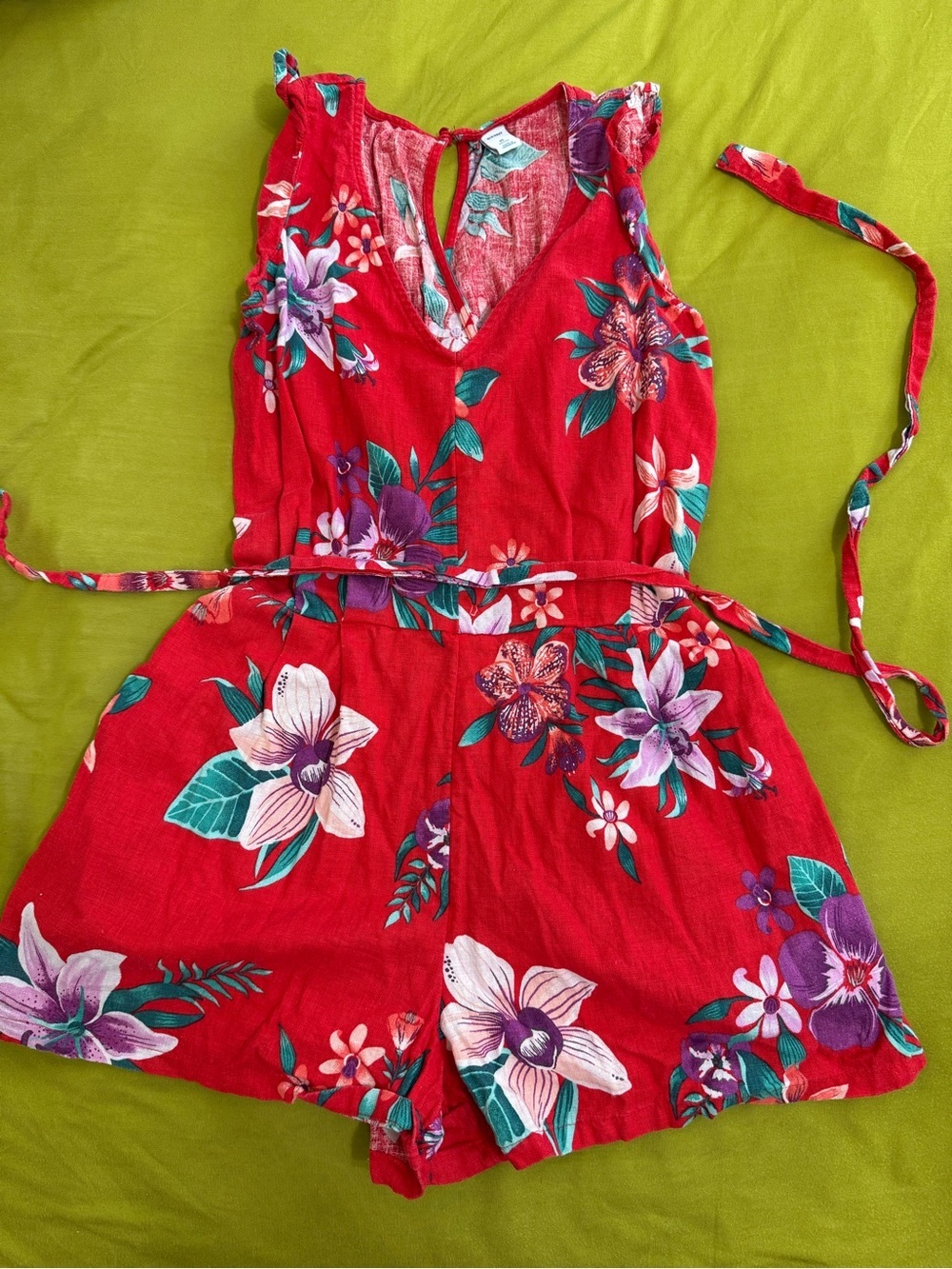 Old Navy Women’s Red Floral Sleeveless Romper - Picture 2 of 4